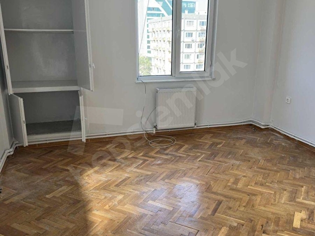 Şehir Merkezinde Kiralık Taşınmaya Hazır 3+1 Daire - Görsel 24