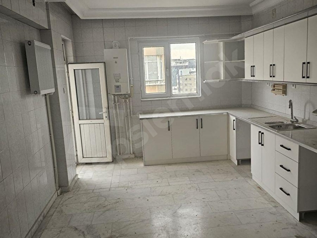 Şehir Merkezinde Kiralık Taşınmaya Hazır 3+1 Daire - Görsel 7