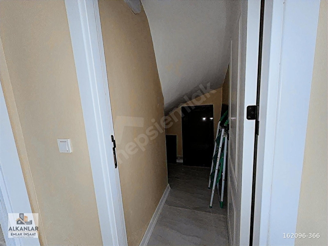 Tuzla Tepeörende Lüks SATILIK Villa - Görsel 23