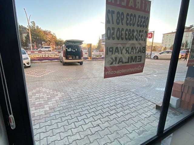 ELMALI DÖNER KAVŞAKTA ANA CADDE ÜZERİ KİRALIK  DÜKKAN - Görsel 14