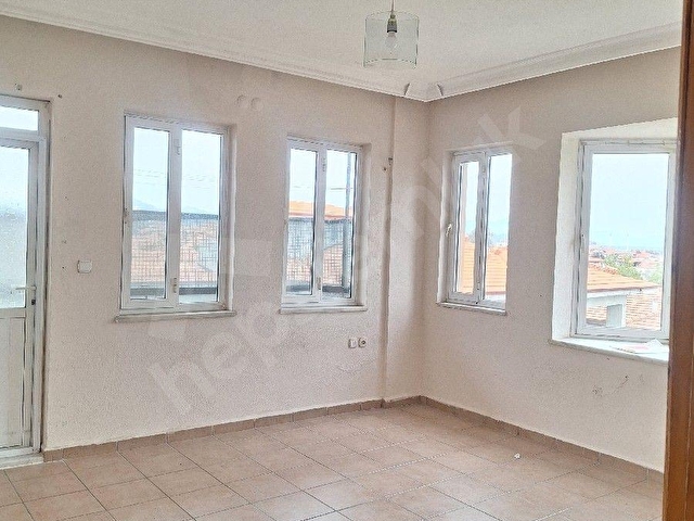 ORTACA MEEKEZDE KİRALIK 3+1 GENİŞ DAİRE 168M² - Görsel 3