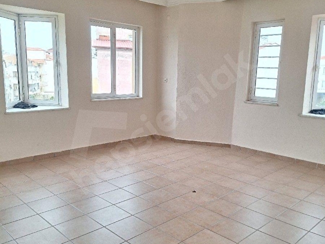 ORTACA MEEKEZDE KİRALIK 3+1 GENİŞ DAİRE 168M² - Görsel 16