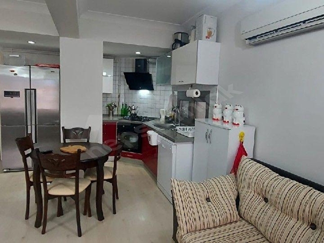 Eşyalı,Otoparklı,10 Yaşında Binada,3 Cephe - Görsel 14