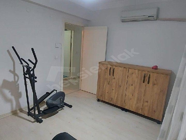 Eşyalı,Otoparklı,10 Yaşında Binada,3 Cephe - Görsel 21