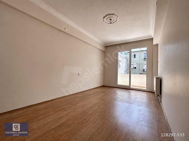 Buca Ufuk Mahallesinde Geniş, Kapalı Mutfaklı 2+1 Daire - Görsel 22