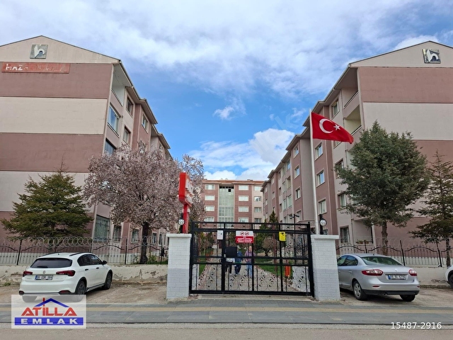 ATİLLA EMLAKtan ELVANKENT  MERKEZİ YERDE 3+1 SİTE İÇİ  GENİŞ FIRSAT SATILIK DAİRE - Görsel 4