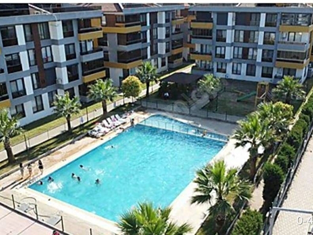 Royal Residence 3+1 3.Kat Ara Köşe Daire. Havuzlu Güvenlikli Site.İçinde.