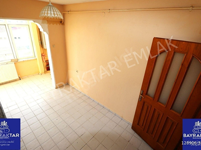 Bandırma 600 Evler Mahallesi Adliye Tarafında Kiralık 2+1 125 m2 Bahçeli Kiralık Daire Bayraktardan - Görsel 2