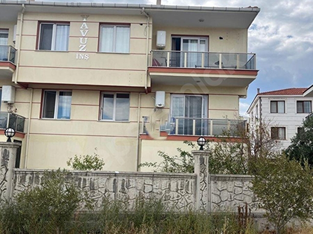 ATA 35 EMLAK KAZIM DİRİK DE SATILIK ZEMİN KAT DAİRE - Görsel 2