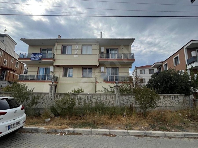 ATA 35 EMLAK KAZIM DİRİK DE SATILIK ZEMİN KAT DAİRE - Görsel 4