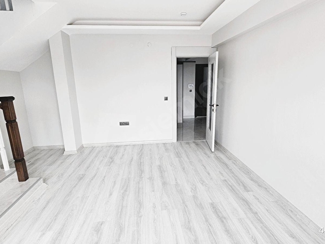 İncek Taşpınar Emlaktan Bağımsız Mutfak Üç Banyolu Satılık 4+1Dx - Görsel 18