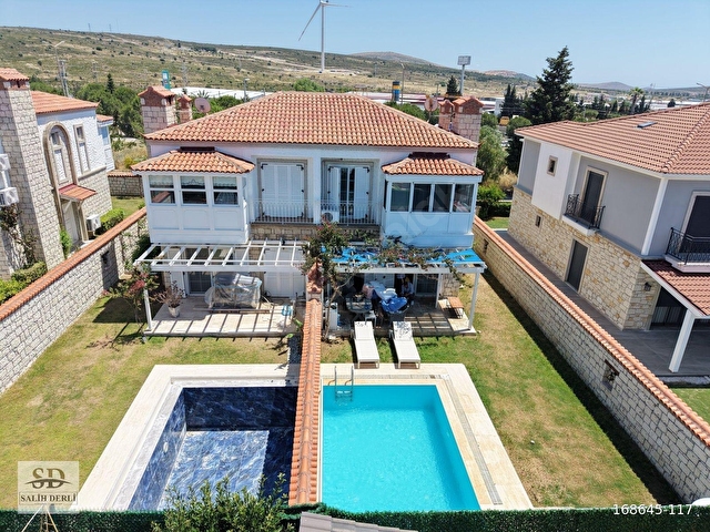 Alaçatıda 3+1 Müstakil Havuzlu kiralık Villa.. - Görsel 3