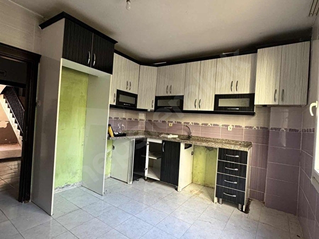 VAZOLU KAVŞAK CİVARI 2 KATLI MÜSTAKİL BAKIMLI KUPON BİNA - Görsel 23