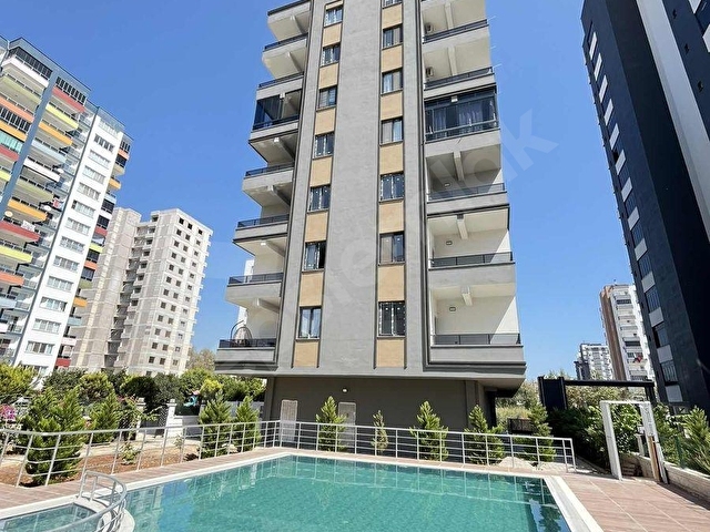 KAT MÜLKİYETİ İSKANLI 2 CEPHE ANKASTRE SETLİ HAVUZLU LÜKS DAİRE