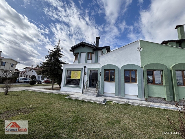 KAÇMAZ EMLAKTAN BATIKENT YUNUSKÖY SİTESİNDE SATILIK 5+2 VİLLA - Görsel 30