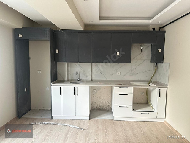ÇÖZÜM EMLAKTAN MURADİYEDE SIFIR 1+1 ARA KAT SATILIK DAİRE - Görsel 3