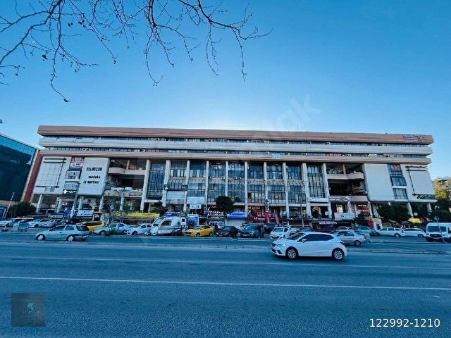 Modeka İş Hanında Satılık 160m² Balkonlu OFİS&DÜKKAN