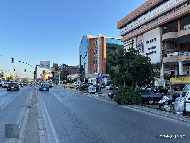 Modeka İş Hanında Satılık 160m² Balkonlu OFİS&DÜKKAN - Görsel 8
