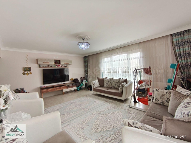 KUZEY EMLAKTAN 4+1 ODALI LÜKS DAİRE - Görsel 7