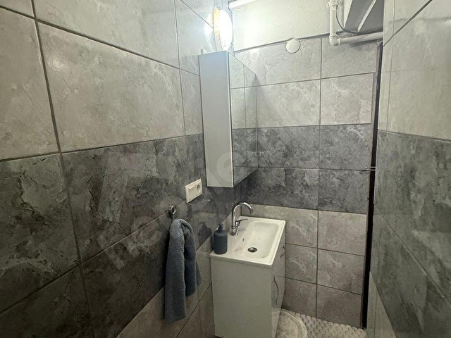 Kayalıkta 170 metre² 3 + 1 fırsat daire - Görsel 13