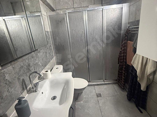 Kayalıkta 170 metre² 3 + 1 fırsat daire - Görsel 24