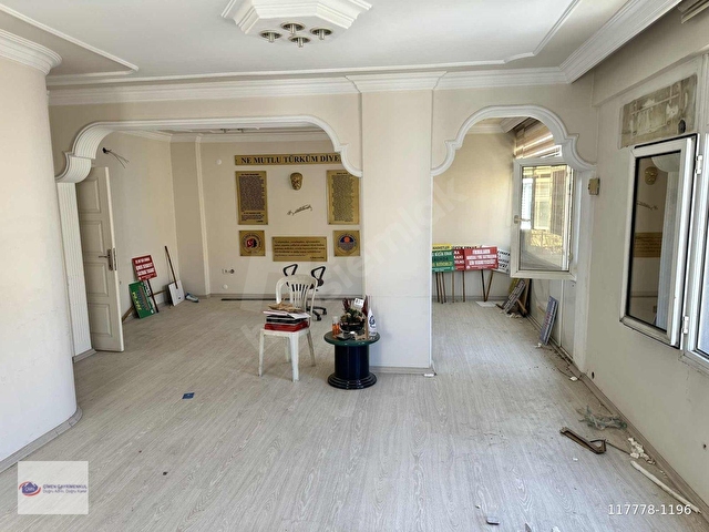 ÇİMENDEN MERKEZİ KONUMDA KİRALIK OFİS - Görsel 7