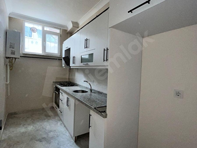 ACİL SATILIK BAYRAMPAŞA KARTAL TEPE MAH 85M2 BAHCE KAT DAİRE - Görsel 16