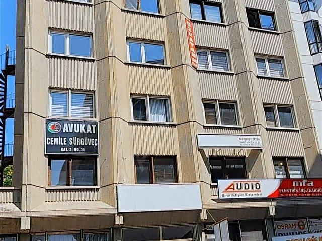 1+1 KULU HAN ÇARŞISI İÇERİNDE HER İŞE UYGUN YAPIL EŞYALI OFİS - Görsel 26