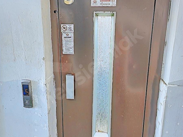 1+1 KULU HAN ÇARŞISI İÇERİNDE HER İŞE UYGUN YAPIL EŞYALI OFİS - Görsel 14