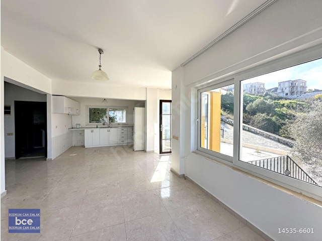BODRUM ADABÜKÜ DENİZE SIFIR PLAJLI TAM KÖŞE FULL MANZARALI TRİPLEKS KÖŞE VİLLA - Görsel 28
