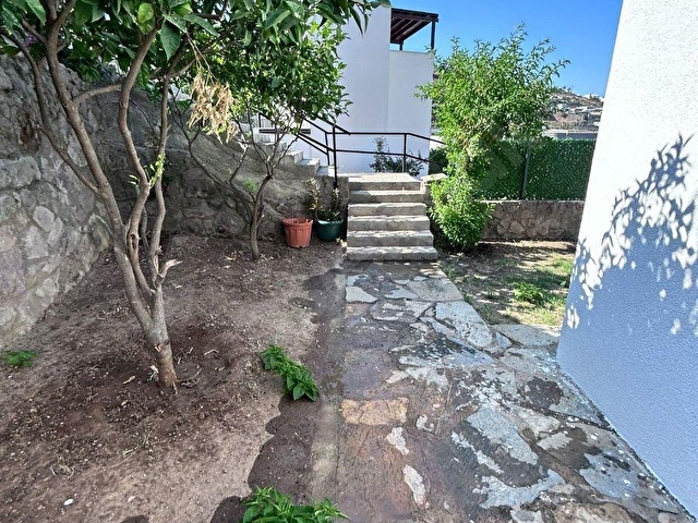 Bodrum Gündoğan Sürekli Yaşanır Site Deniz Manzaralı Bahçeli Kiralık Ev - Görsel 24