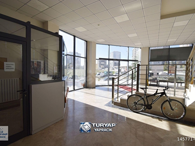 TURYAP YAPRACIK tan Emporia AVM de 1.Katında Kiralık Dükkan - Görsel 13