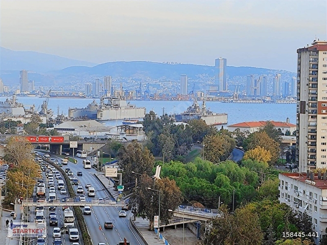 Karşıyaka Tersane Bölgesinin Karşısında Satılık 3+1 Daire