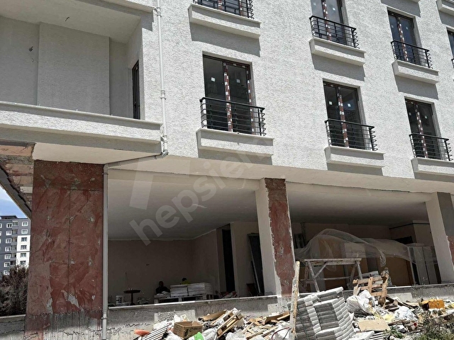 ADNAN KAHVECİ ERATA CADDESİNDE SATILIK SIFIR DÜKKAN - Görsel 2
