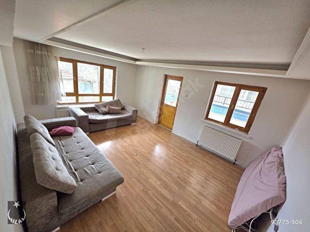 HİLALDEN CADDE ÜZERİNDE KAT KONUMUNDA TERAS BALKONLU DAİRE!! - Görsel 10