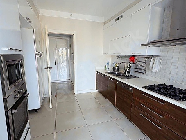 AVRUPA KONUTLARI 3 SİTESİNDE TEMİZ BOŞ GÖL MAN 3+1 KİRALIK DAİRE - Görsel 7