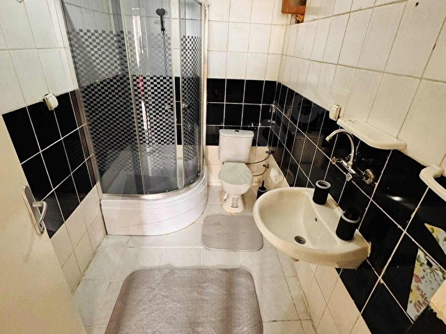 KIBRISKÖYDE FULL EŞYALI YAPILI ARA KAT MASRAFSIZ 3+1 DAİRE - Görsel 29