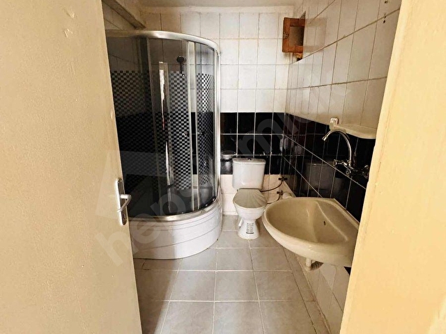 KIBRISKÖYDE FULL EŞYALI YAPILI ARA KAT MASRAFSIZ 3+1 DAİRE - Görsel 9