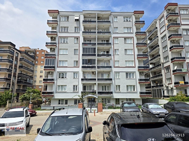 Efeler Mah Seyfi Demirsoy Hastanesi Yakını 3+1 140 m2 Asansörlü