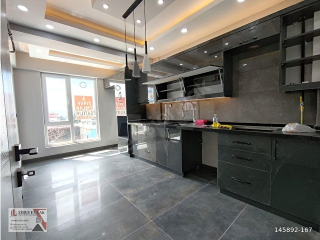 ZİRVE EMLAKTAN HARMANLAR MAH. ZÜBEYDE HANIM CAD. 140 M2, 3+1, İÇİ YAPILI SATILIK DAİRE - Görsel 10