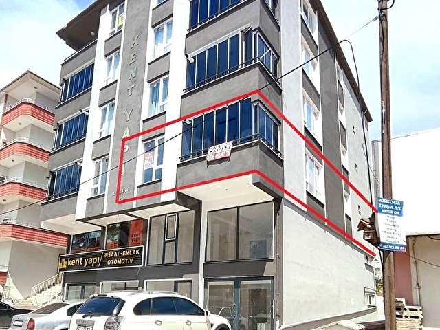 ZİRVE EMLAKTAN HARMANLAR MAH. ZÜBEYDE HANIM CAD. 140 M2, 3+1, İÇİ YAPILI SATILIK DAİRE