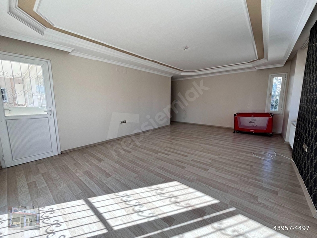 HER KAT TEK DAİRE KAPALI MUTFAKLI 3+1+ÇİFT BANYOLU BULVAR ÜZERİ - Görsel 2