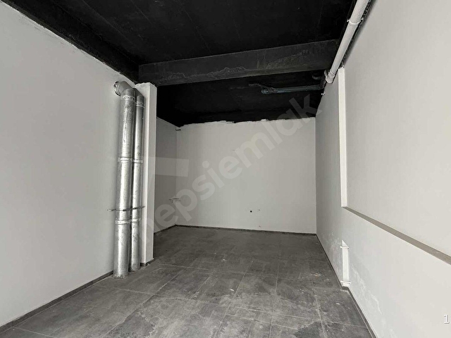 ATAKENT ÇAĞALOĞLUNDA KİRALIK PRESTİJLİ 320m² KÖŞEBAŞI DÜKKAN - Görsel 16
