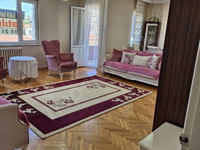 İLKER BARUTCUDAN, KISIKLI MAH. YANYOL DA 3+1, 145 M2, OTOPARKLI DAİRE - Görsel 3