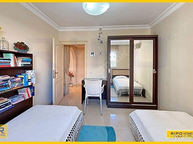 Plaja ve tüm yerel olanaklara yakın, güzel ve modern bir daire - Görsel 22