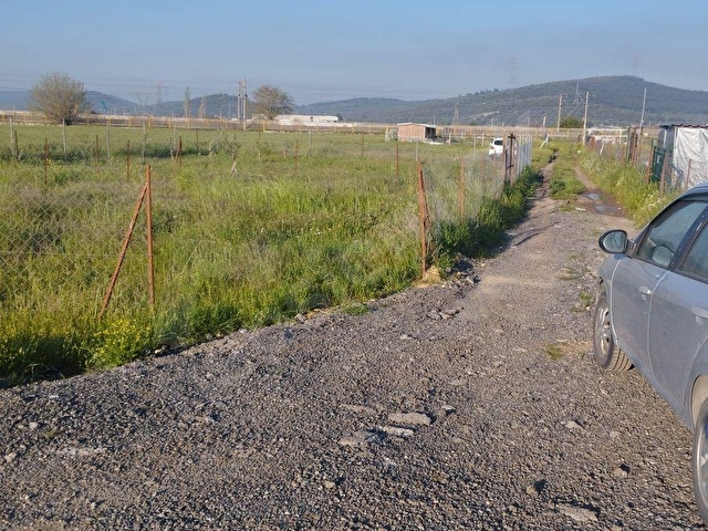 KARDEŞLER EMLAKTAN BARBOROSTA SATILIK 390m2 BAHÇE - Görsel 3