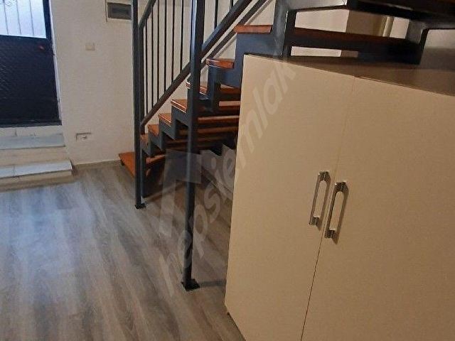 Urla da müstakil doğalgazlı dublex kiralık ev - Görsel 10
