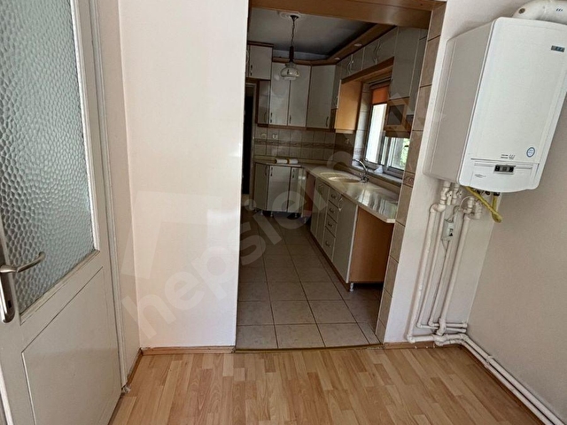 muslihittin mahallesinde kiralık 3+1 doğalgazlı daire - Görsel 5