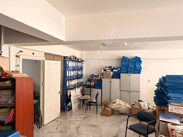 SARUHANLIDA CADDE ÜZERİ KİRACILI 293m² ÇİFT CEPHE SATILIK DÜKKAN - Görsel 9