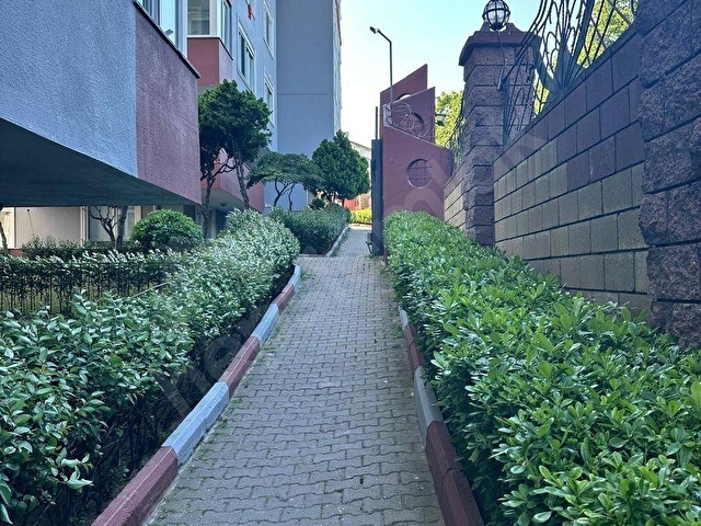 FİLDAMI SİTESİNDE DENİZ GÖREN 4+1 SATILIK DAİRE - Görsel 24